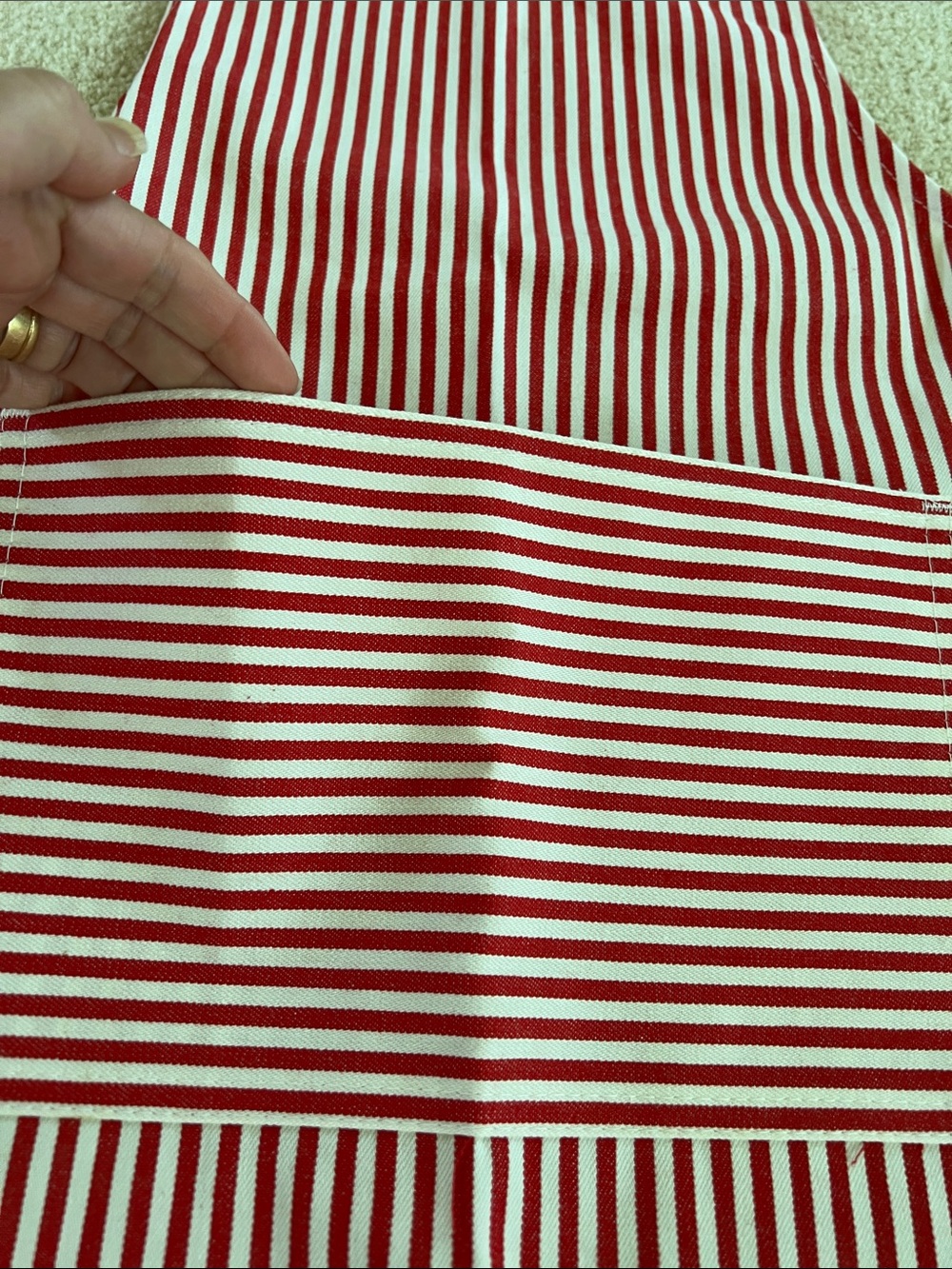 NEVER USED Kitchen Apron with Front Pocket - Picture 3 of 7